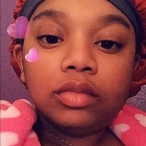 Meet your Posher, Mae